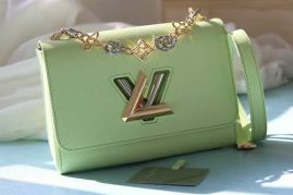 Picture of LV Lady Handbags _SKUfw146011391fw